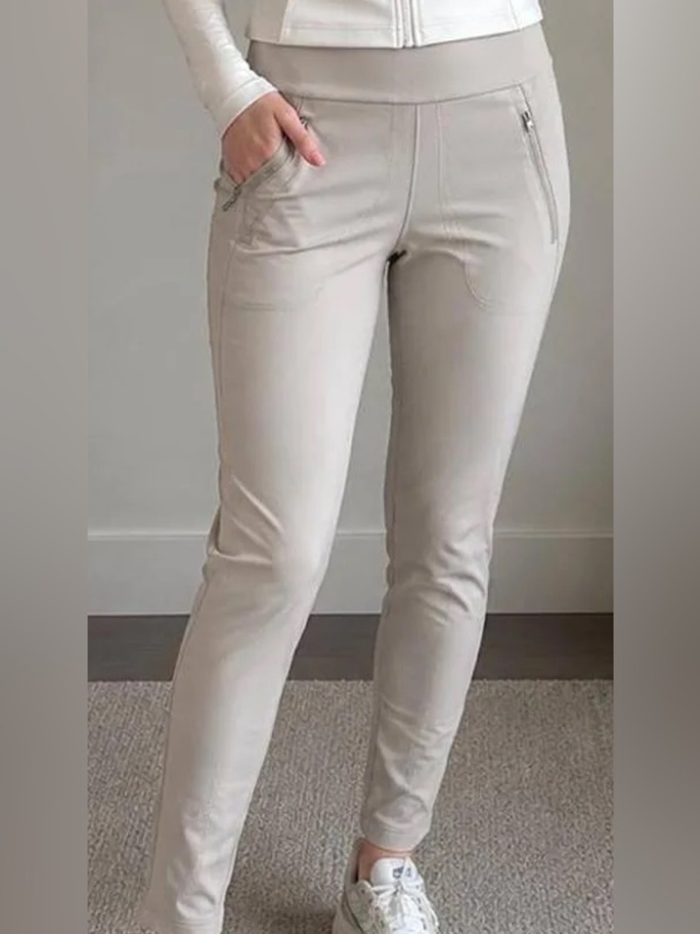 Athleta Peak Hybrid Fleece Tight pants small cream women’s cold weather stretch